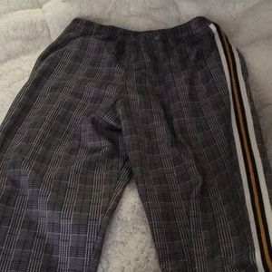 Cropped plaid trendy pants